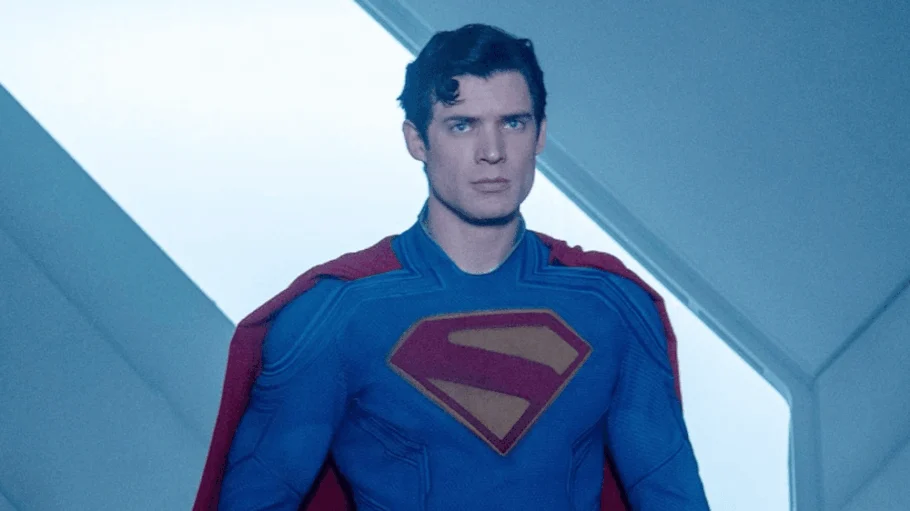 David Corenswet como Superman no universo cinematográfico da DC.